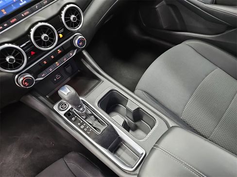 Used 2020 Nissan Sentra S image 24