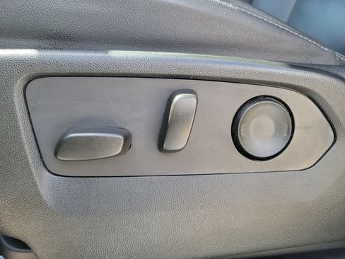 Used 2023 Chevrolet Tahoe LT RWD image 24