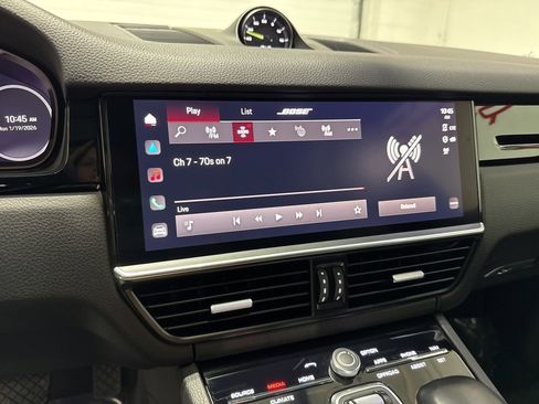 Used 2023 Porsche Cayenne Base w/ Premium Package image 19