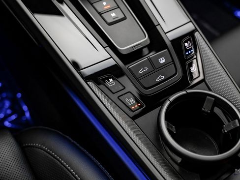 Used 2025 Porsche 911 Carrera image 65