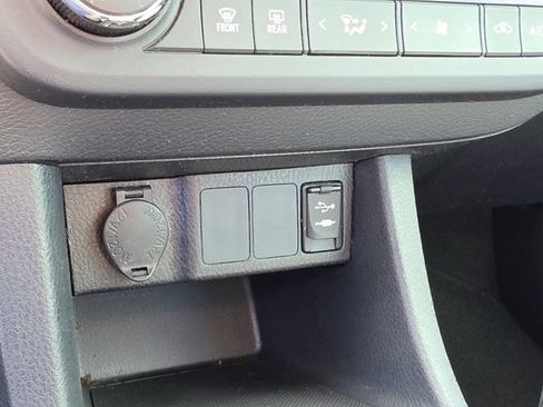 Used 2016 Toyota Corolla LE FWD image 26