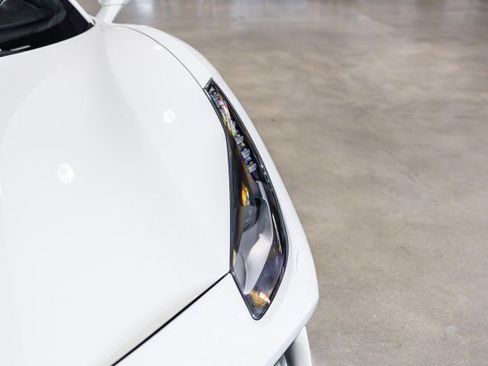 Used 2018 Ferrari 488 Spider RWD image 10