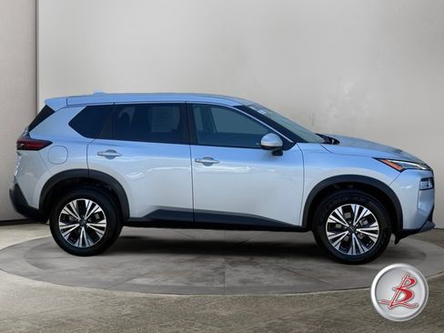 Used 2023 Nissan Rogue SV AWD/4WD image 8