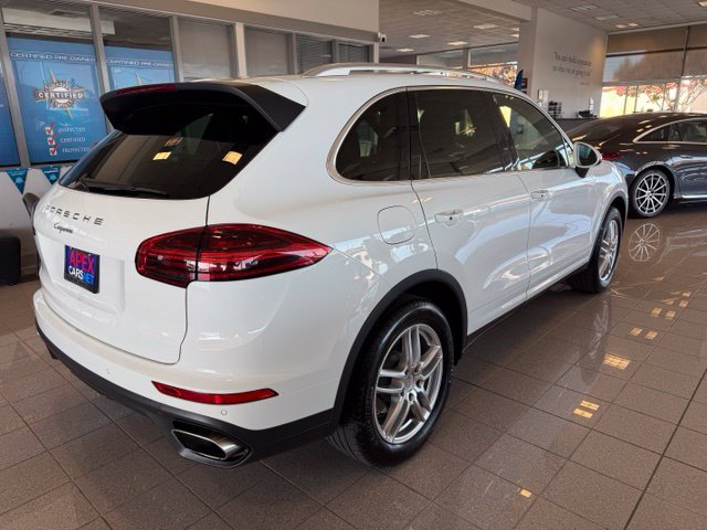 Used 2016 Porsche Cayenne AWD/4WD image 4