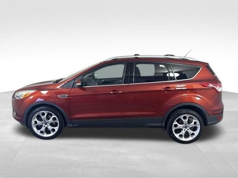 Used 2015 Ford Escape Titanium w/ Equipment Group 301A FWD image 7