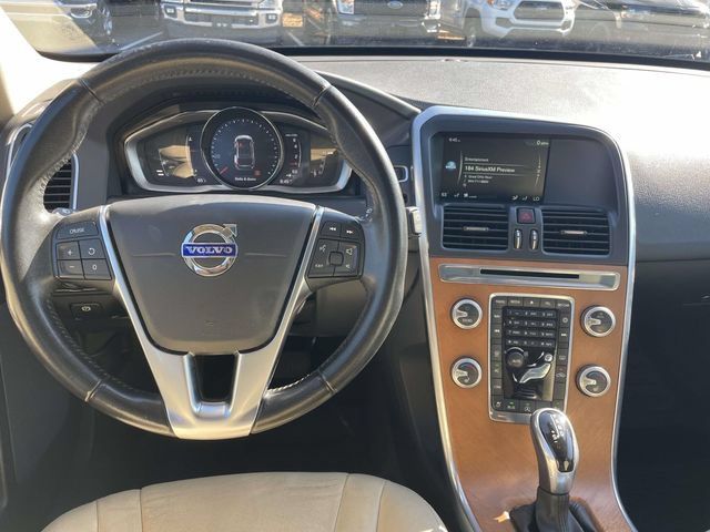 Used 2017 Volvo XC60 T5 Inscription w/ Preferred Option Package AWD/4WD image 14