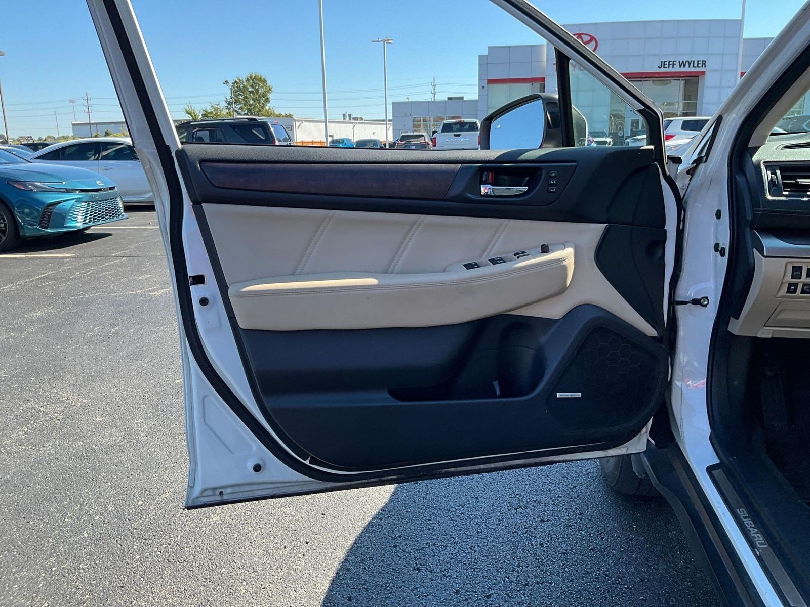 Used 2019 Subaru Outback 2.5i Limited w/ Popular Package #2 AWD/4WD image 18