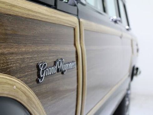Used 1991 Jeep Grand Wagoneer image 42