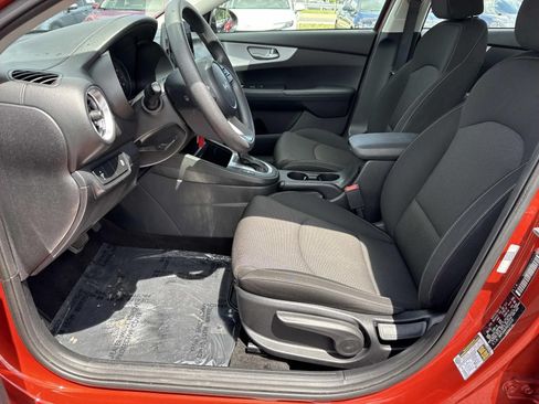 Used 2023 Kia Forte LXS FWD image 28
