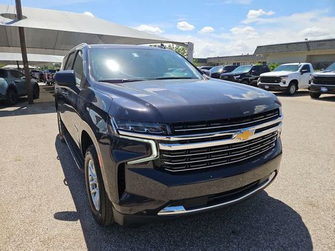 Used 2024 Chevrolet Tahoe LT RWD image 2