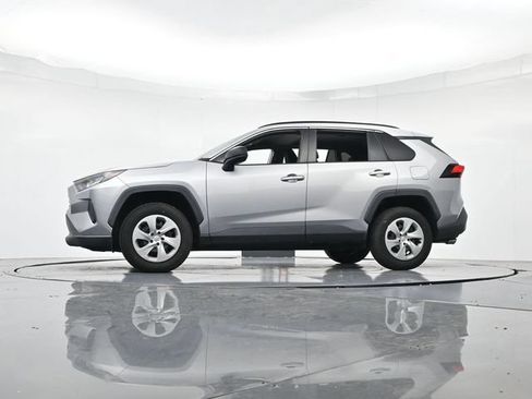 Used 2019 Toyota RAV4 LE w/ Carpet Mat Package FWD image 37