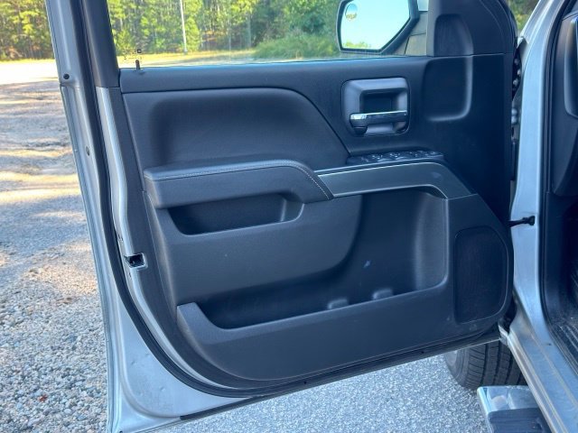 Used 2018 Chevrolet Silverado 1500 LT w/ LT Eassist Package AWD/4WD image 16
