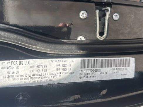 Used 2016 Chrysler 300 C RWD image 26