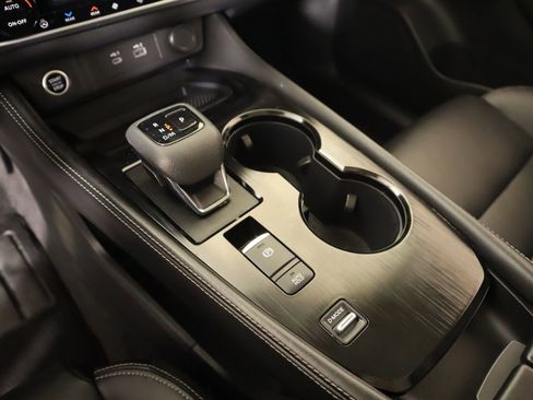 Used 2023 Nissan Rogue SL w/ SL Premium Package FWD image 9