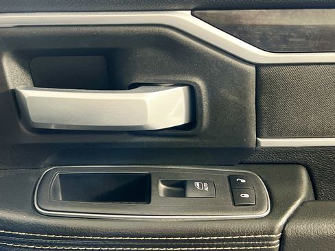 Used 2024 RAM 3500 Big Horn image 32