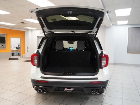 Used 2024 Ford Explorer ST w/ Equipment Group 401A AWD/4WD image 10