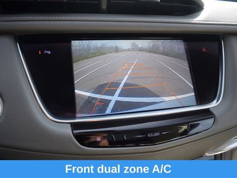 Used 2017 Cadillac XT5 Luxury w/ Driver Awareness Package FWD image 9