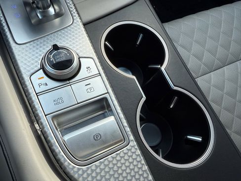 Used 2022 Genesis G70 3.3T image 36