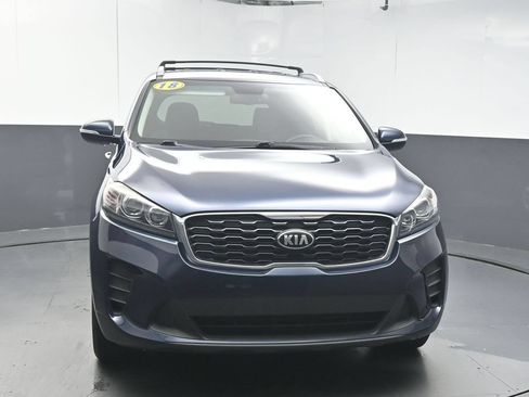 Used 2019 Kia Sorento FWD w/ LX Convenience Package image 3