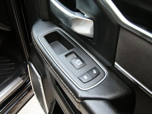 Used 2022 RAM 2500 Laramie AWD/4WD image 36