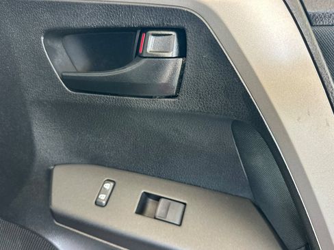 Used 2017 Toyota RAV4 LE w/ All Weather Liner Package FWD image 21