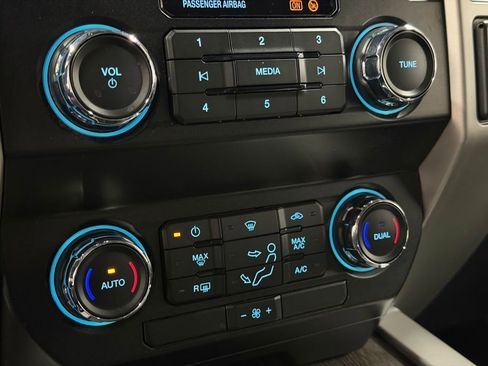 Used 2021 Ford F250 Lariat w/ Chrome Package AWD/4WD image 13