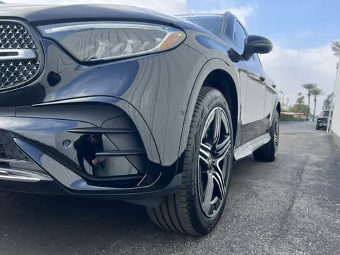 Certified 2025 Mercedes-Benz GLC 300 image 9