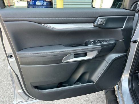 Used 2024 Ford Ranger Lariat w/ FX4 Off-Road Package image 16