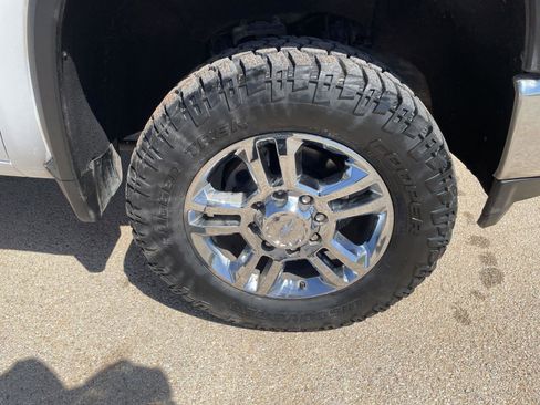 Used 2021 Chevrolet Silverado 2500 LT w/ Z71 Off-Road Package AWD/4WD image 41
