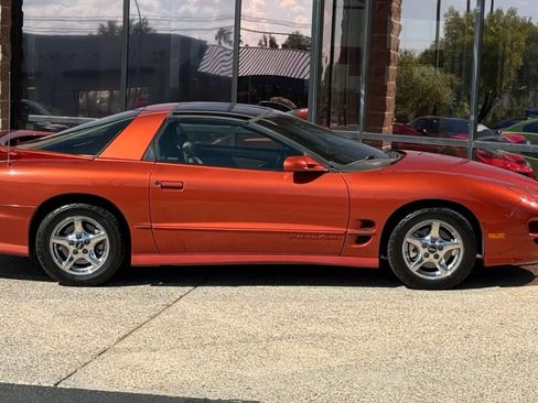 Used 2002 Pontiac Firebird Formula image 13