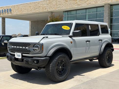 New 2026 Ford Bronco Badlands AWD/4WD image 9