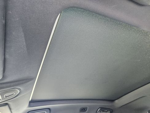 Certified 2025 Porsche Cayenne Coupe image 29