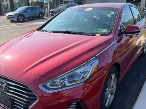 Used 2018 Hyundai Sonata Limited FWD image 3