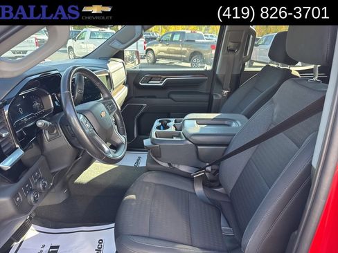 Certified 2022 Chevrolet Silverado 1500 LT AWD/4WD image 2
