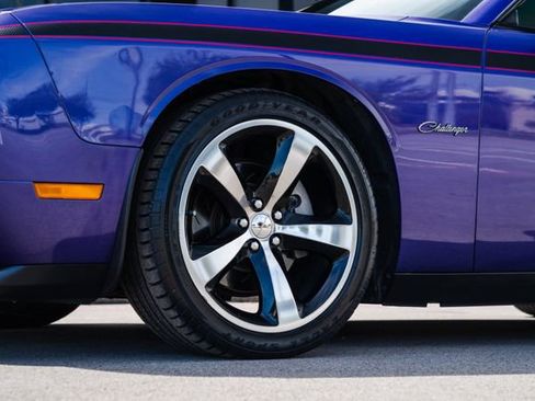 Used 2013 Dodge Challenger R/T image 43