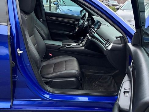Used 2019 Honda Accord Sport image 16