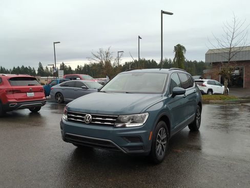 Used 2020 Volkswagen Tiguan S image 1