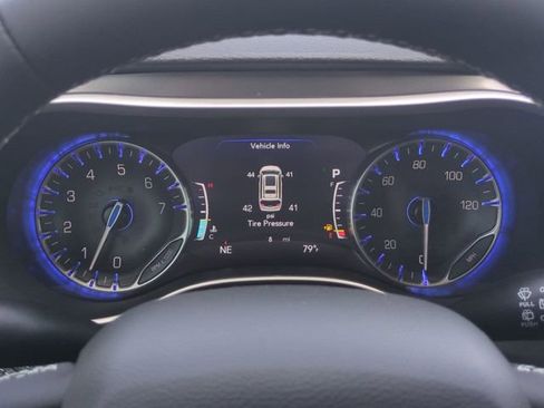 New 2026 Chrysler Pacifica Select image 13