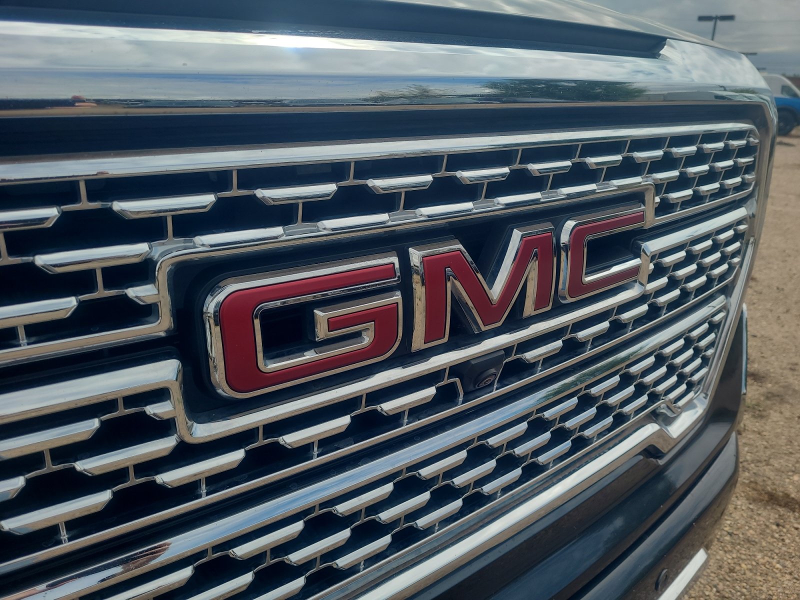 Used 2020 GMC Sierra 1500 Denali w/ Denali Ultimate Package AWD/4WD image 23