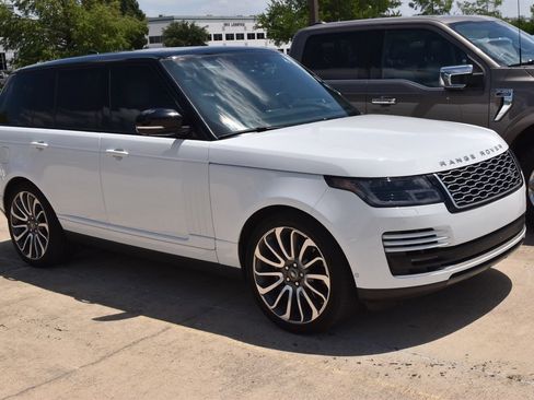 Used 2018 Land Rover Range Rover HSE AWD/4WD image 4