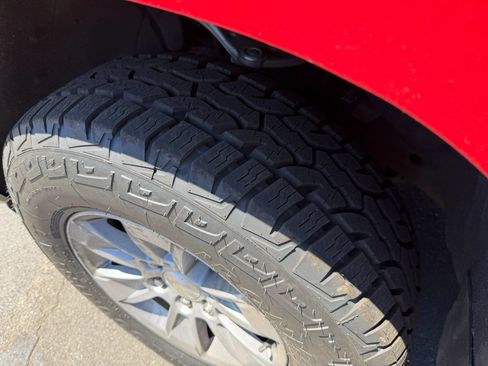 Used 2019 Chevrolet Silverado 1500 LT w/ All-Star Edition AWD/4WD image 19