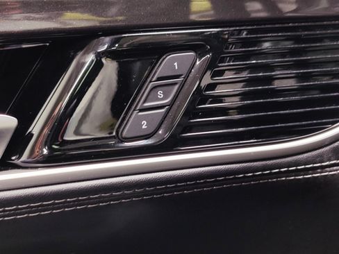 Used 2023 Jeep Wagoneer 4WD w/ Premium Group I image 16