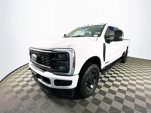 Certified 2024 Ford F250 Lariat w/ Lariat Ultimate Package AWD/4WD image 6