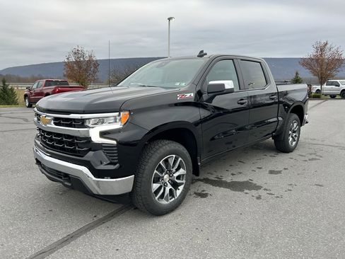 New 2026 Chevrolet Silverado 1500 LT w/ Z71 Off-Road Package image 3