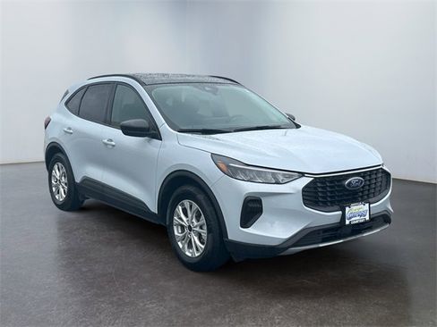 Used 2025 Ford Escape Active w/ Tech Pack #1 image 7