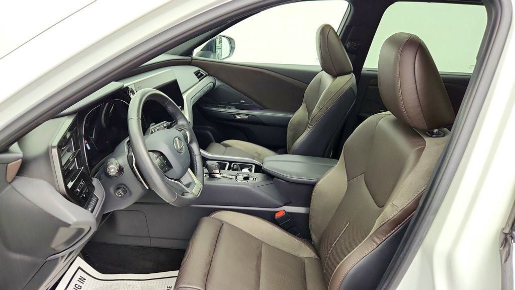 Used 2025 Lexus TX 350 AWD w/ Technology Package image 20