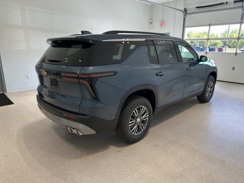 New 2026 Chevrolet Traverse LT w/ Driver Confidence Package image 6