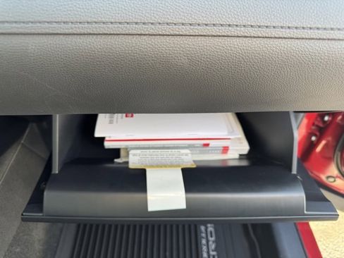 Certified 2024 Toyota Corolla Cross LE image 36