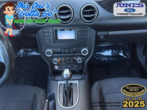 Certified 2022 Ford Mustang Coupe RWD image 15
