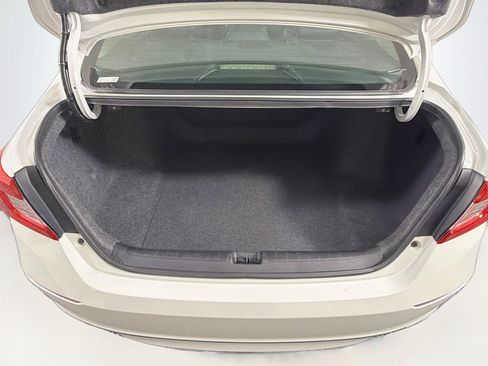 Used 2018 Honda Accord EX-L image 29